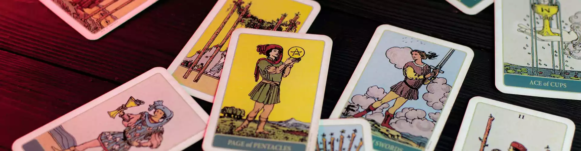 Intuitive Tarot Card Reading for All Levels - Online Class by Tori Quisling